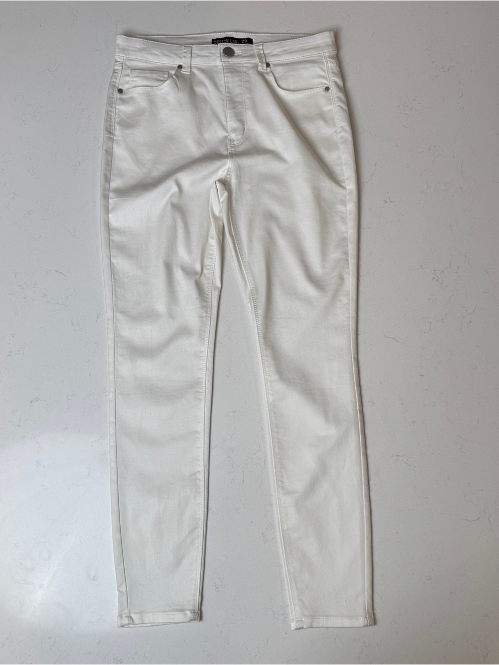 Design Lab Lord & Taylor White Skinny Jeans